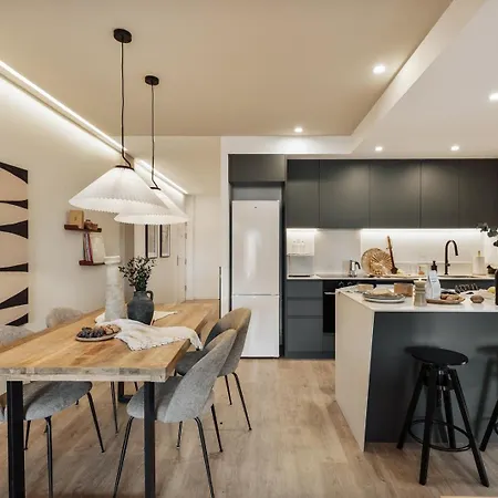 Huila - 2 Bedrooms And Balcony In Les Corts Appartement *